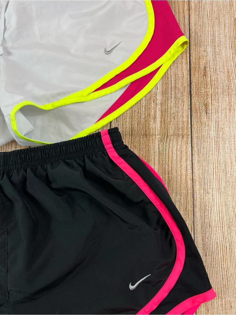 Women’s Nike Tempo Running Shorts White & Black Size Small Lot Of 2
